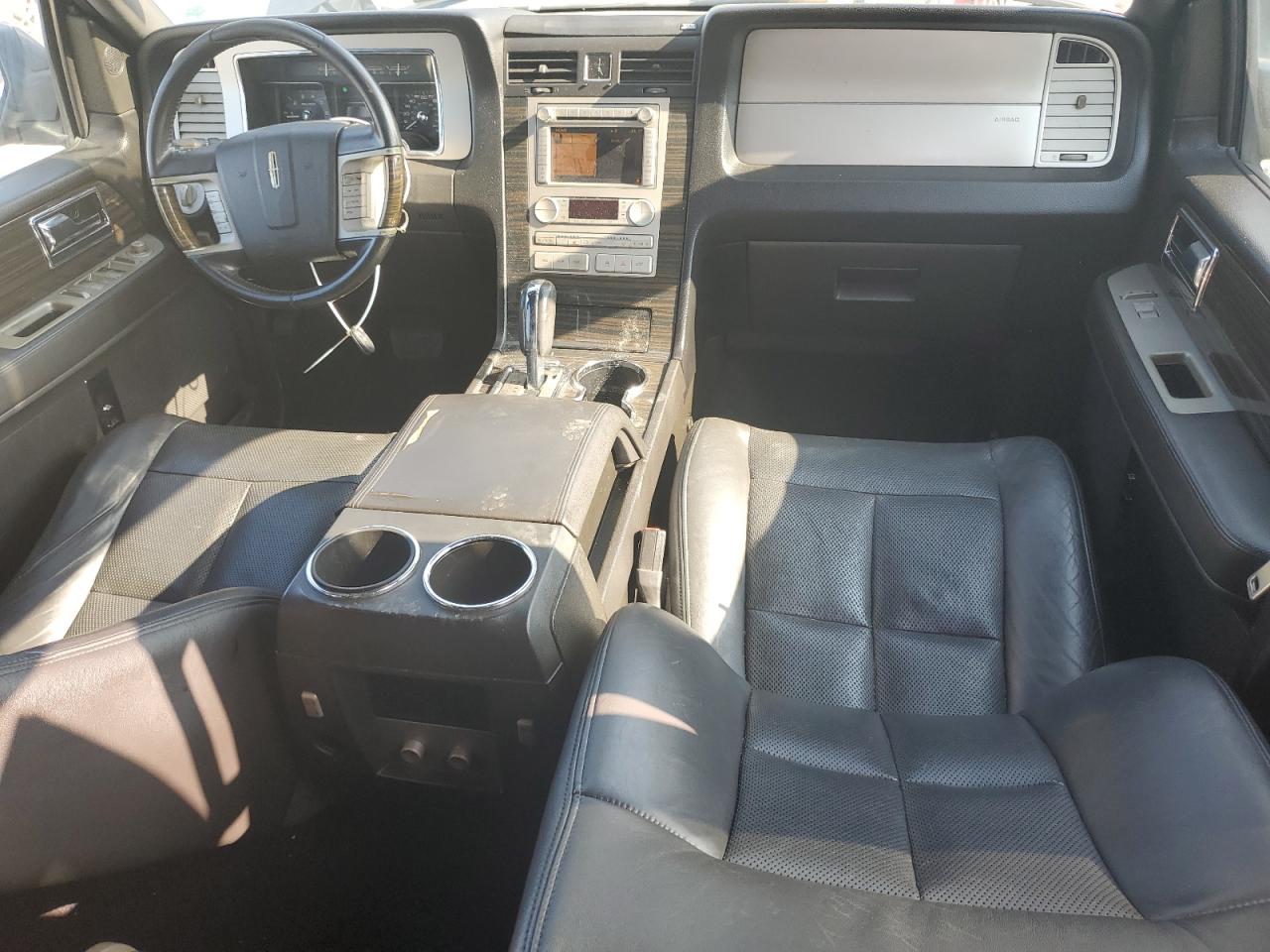 2010 Lincoln Navigator VIN: 5LMJJ2H54AEJ06221 Lot: 64885335