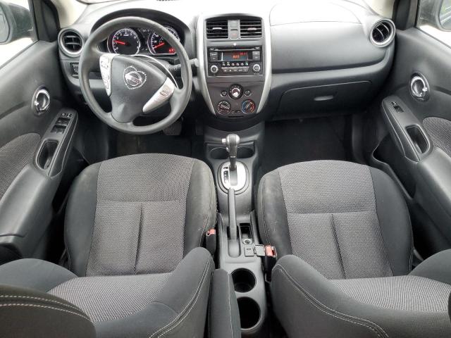 Sedans NISSAN VERSA 2015 Czarny