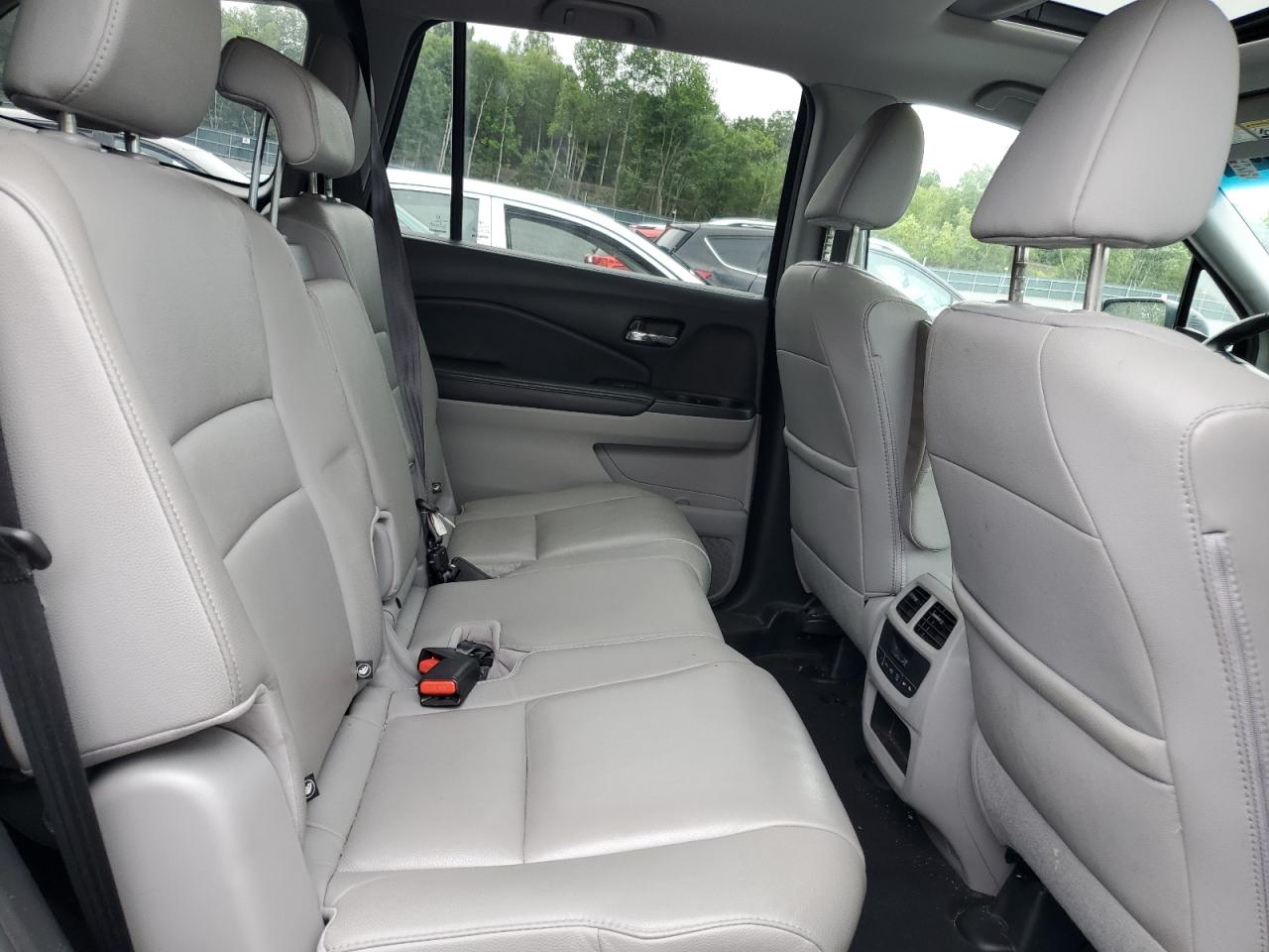2017 Honda Pilot Exl VIN: 5FNYF6H55HB048997 Lot: 64274805