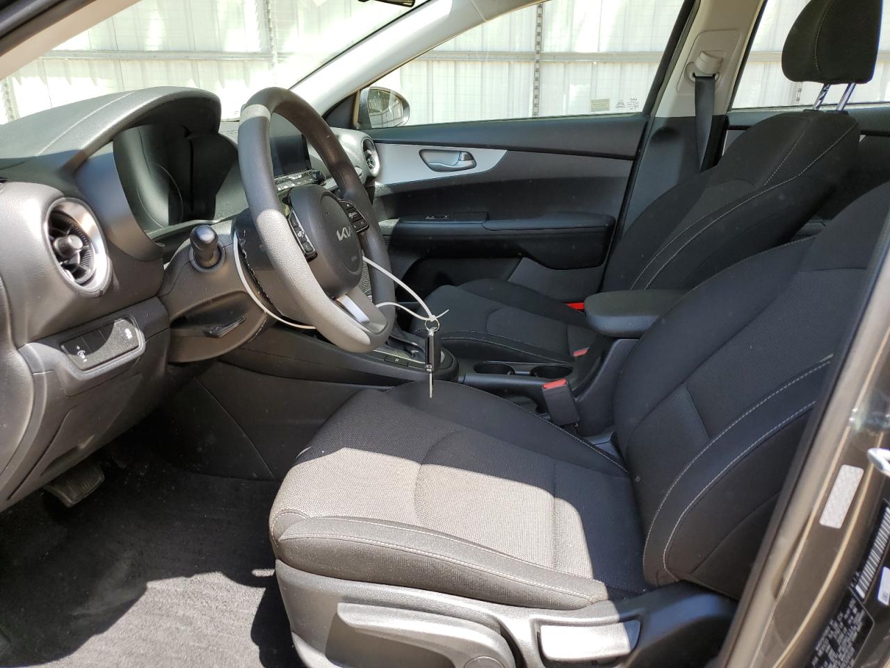 3kpf24adxpe524528 3KPF24ADXPE524528 2023 Kia Forte Lx