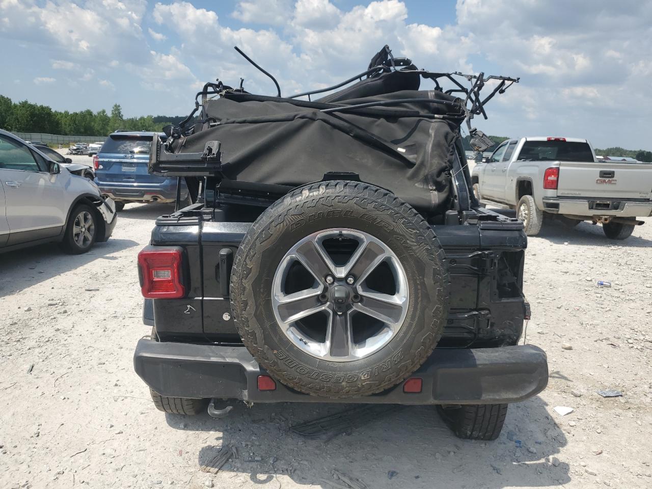 2019 Jeep Wrangler Unlimited Sahara VIN: 1C4HJXEG3KW637804 Lot: 63094335