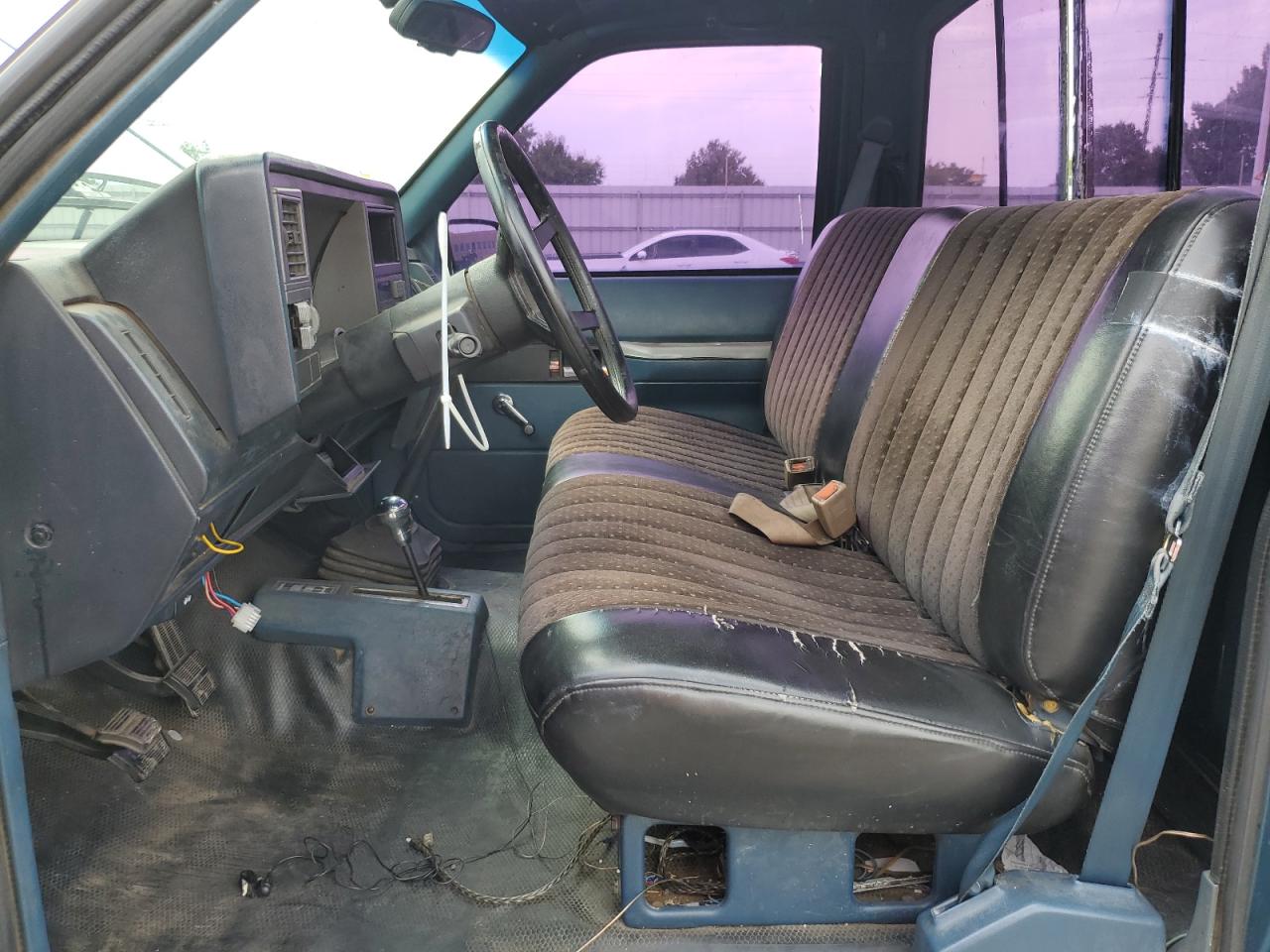 1990 Chevrolet Gmt-400 K1500 VIN: 1GCDK14Z2LZ217639 Lot: 65280915