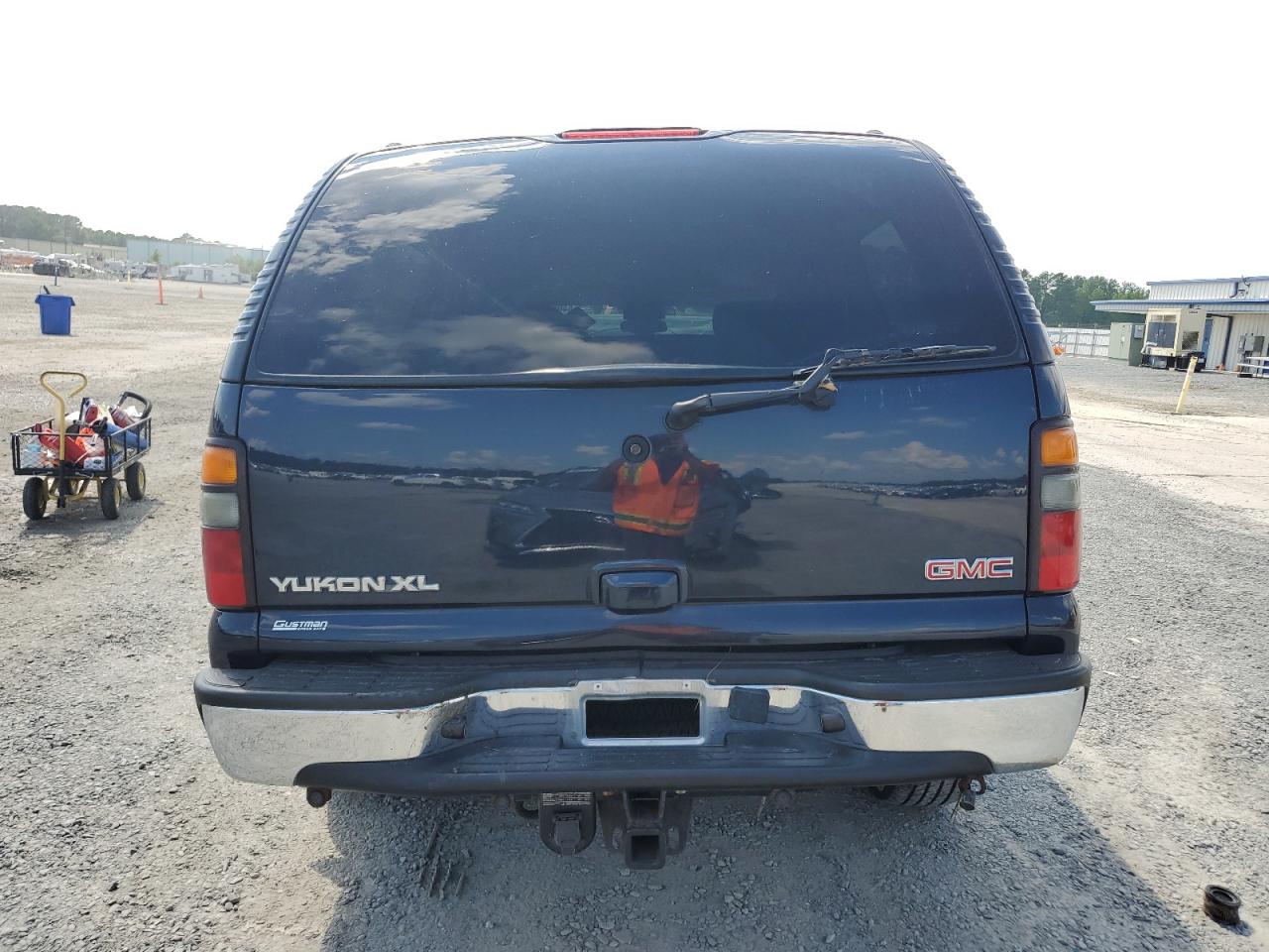 2005 GMC Yukon Xl K1500 VIN: 1GKFK16Z75J169986 Lot: 64051645