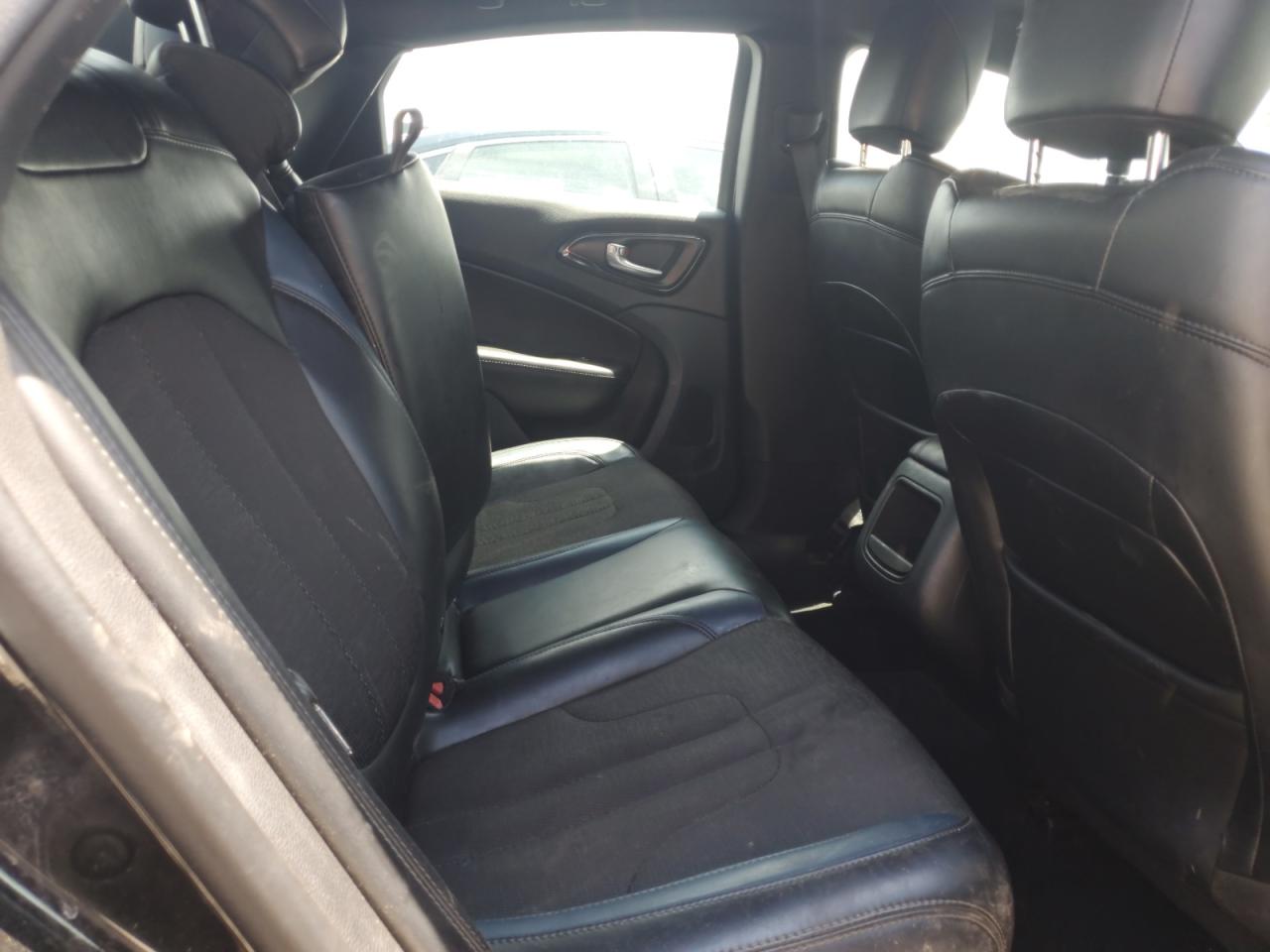 2015 Chrysler 200 S VIN: 1C3CCCDG1FN690807 Lot: 64997825