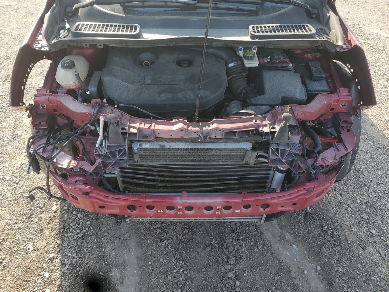 1FMCU9J92JUA66574 FORD ESCAPE 2018