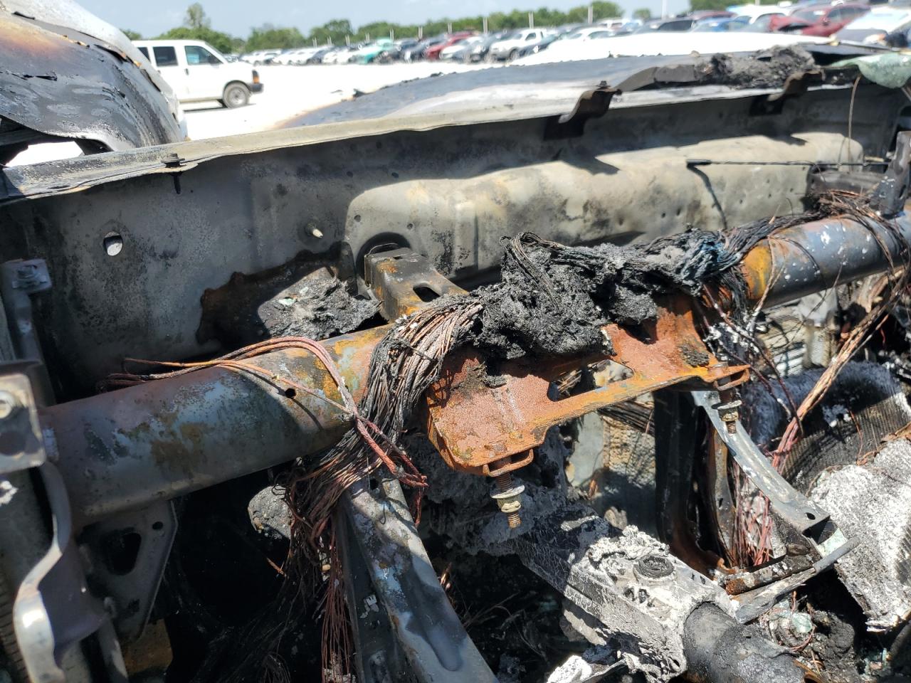 2022 GMC Sierra K1500 Slt VIN: 1GTUUDEL4NZ538459 Lot: 64601285