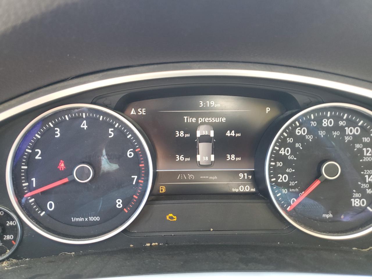 2016 Volkswagen Touareg Sport VIN: WVGEF9BP6GD012543 Lot: 63450905