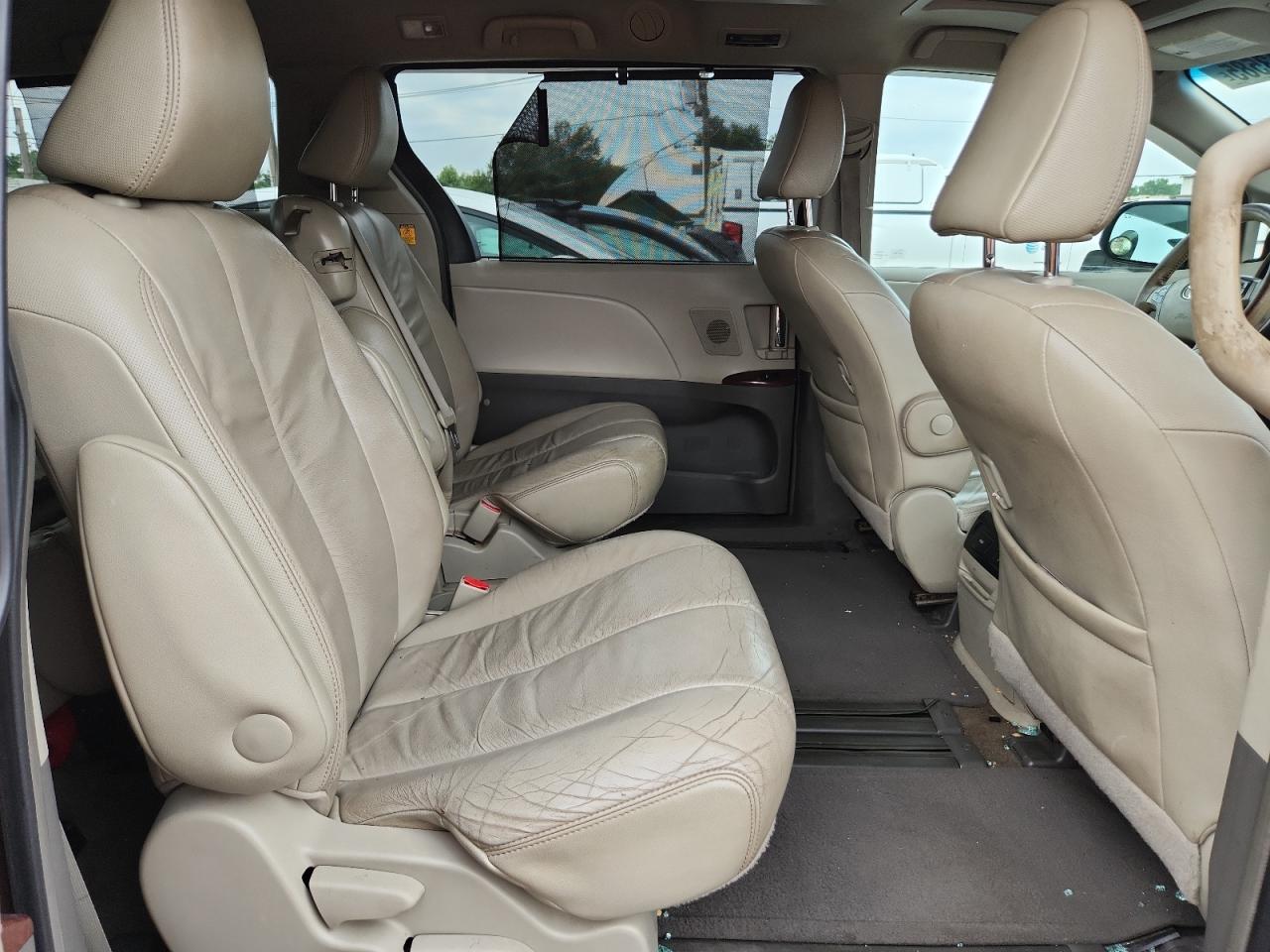 2011 Toyota Sienna Xle VIN: 5TDYK3DC0BS119640 Lot: 64213585