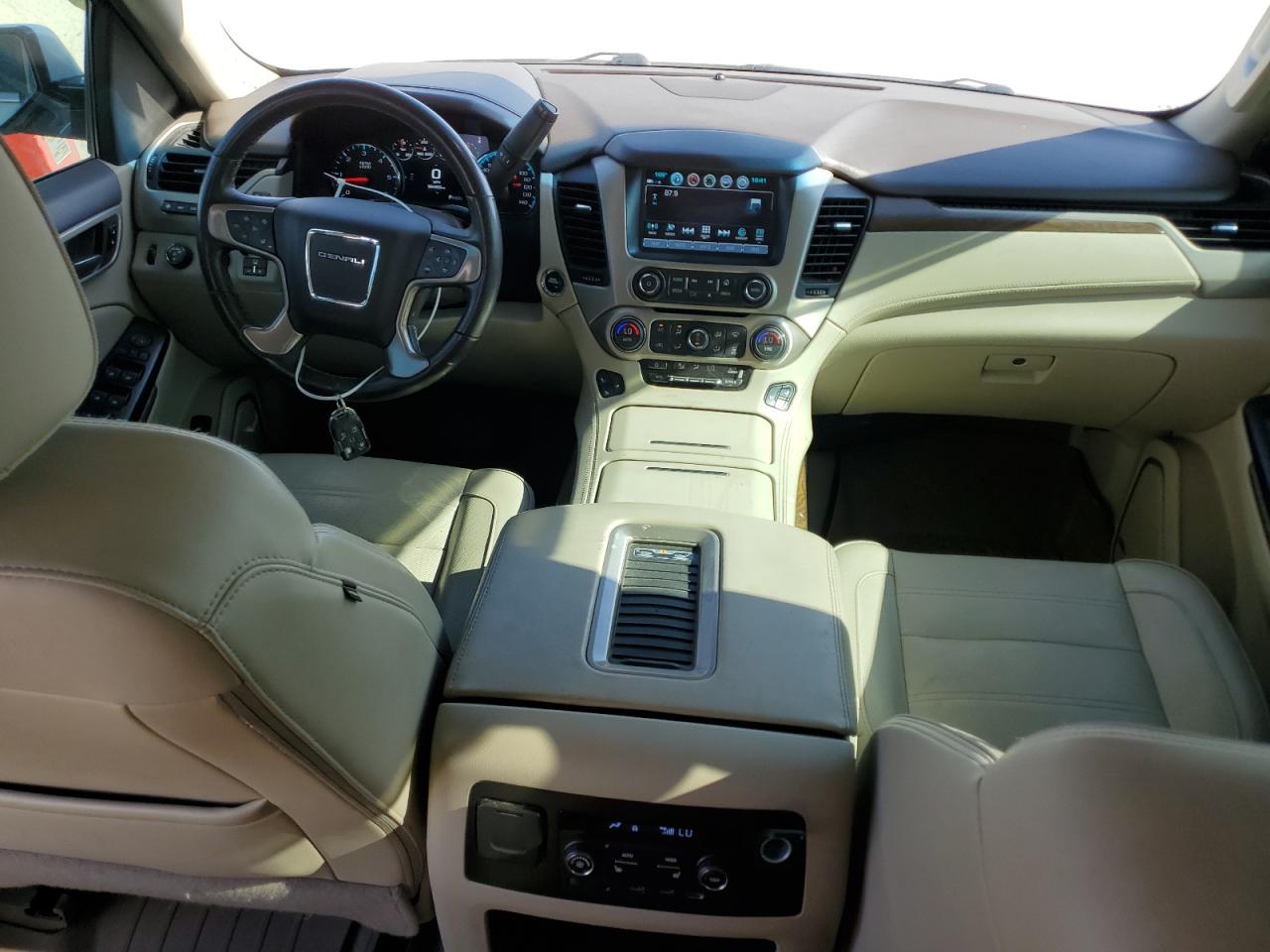 2019 GMC Yukon Xl Denali VIN: 1GKS2HKJXKR211460 Lot: 64288545