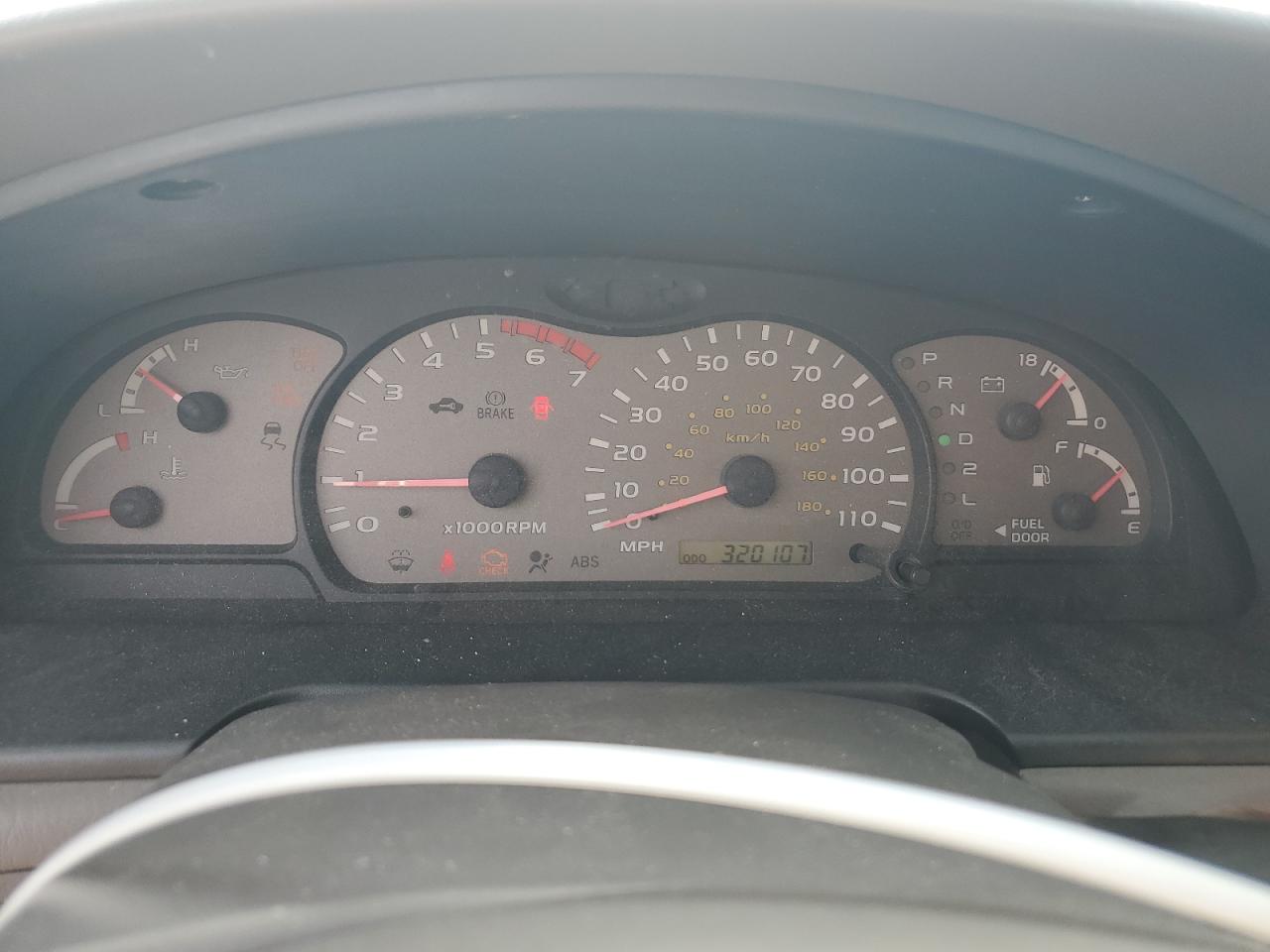 2002 Toyota Sequoia Limited VIN: 5TDZT38A32S060299 Lot: 63744685