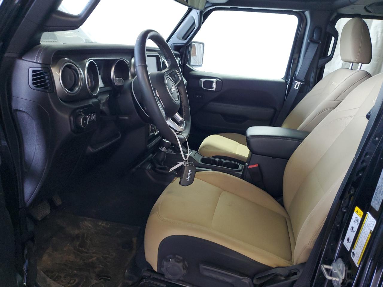 2019 Jeep Wrangler Unlimited Sahara VIN: 1C4HJXENXKW662973 Lot: 63553095