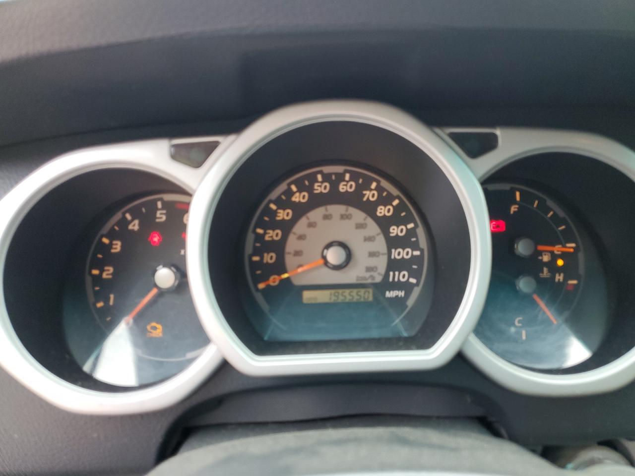 2004 Toyota 4Runner Sr5 VIN: JTEBU14RX48011229 Lot: 64701425