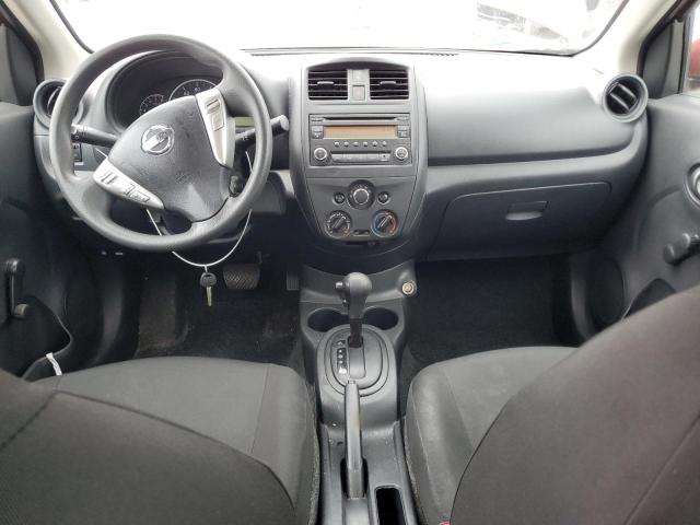  NISSAN VERSA 2017 Czerwony
