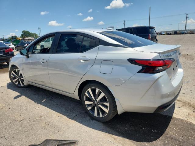  NISSAN VERSA 2020 Srebrny