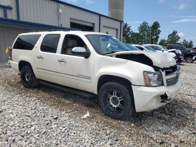  CHEVROLET SUBURBAN 2013 Cream