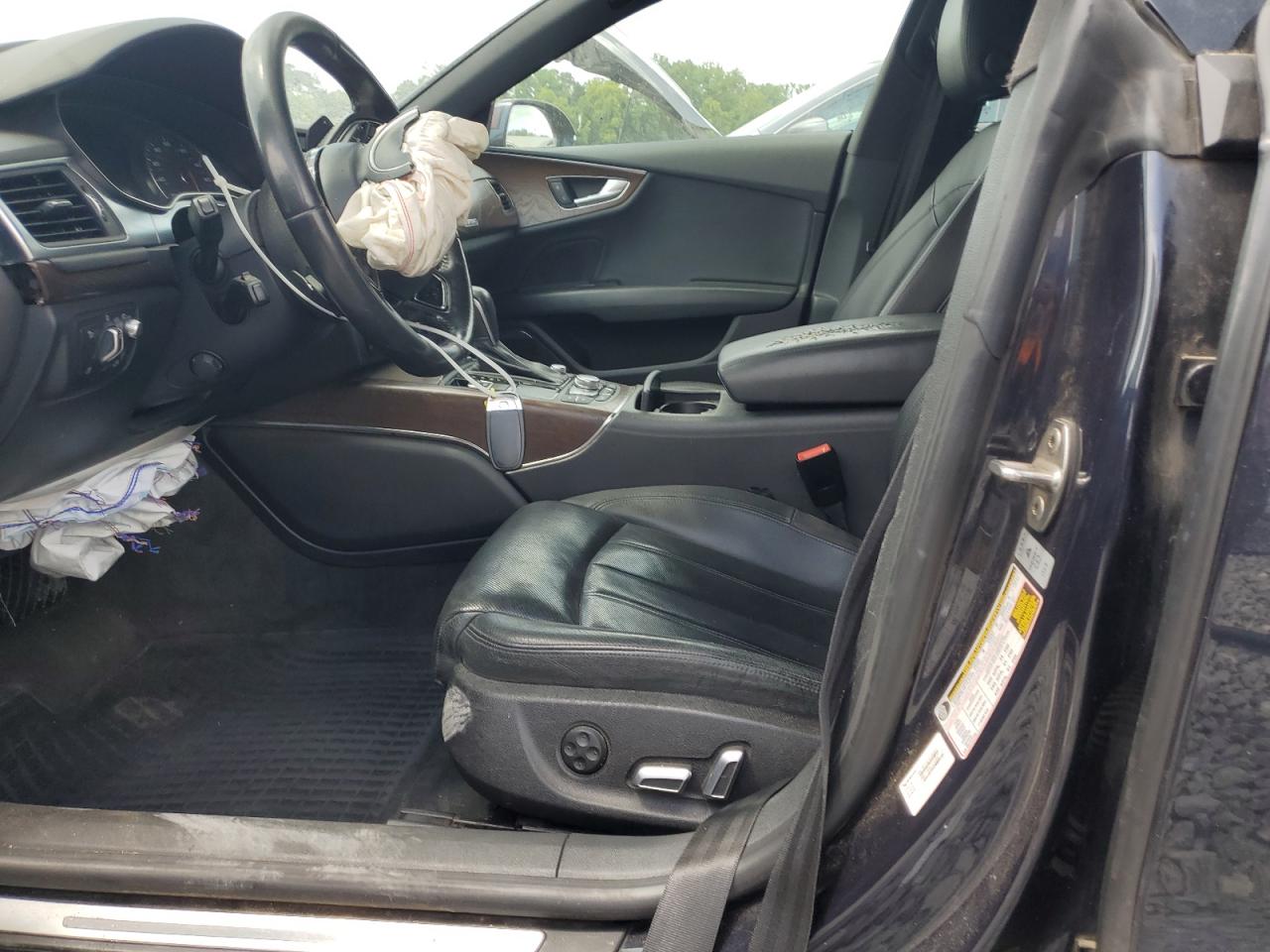 Фото: WAU2GAFC8GN058878 - 7