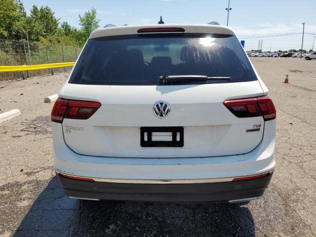  VOLKSWAGEN TIGUAN 2018 Белы