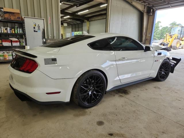  FORD MUSTANG 2022 Белы
