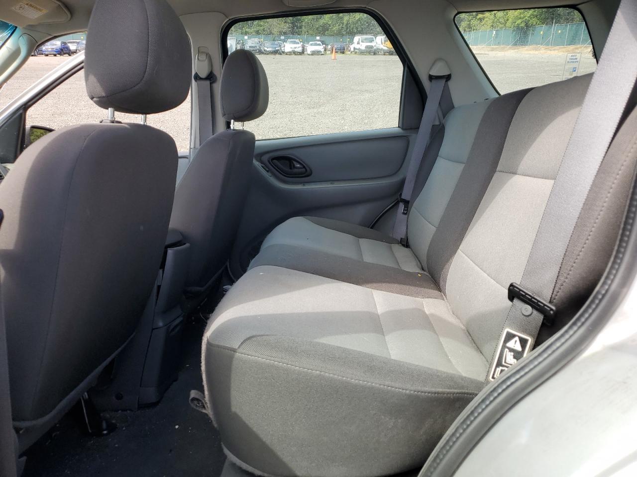 2003 Ford Escape Xls VIN: 1FMYU02153KB10169 Lot: 64295435