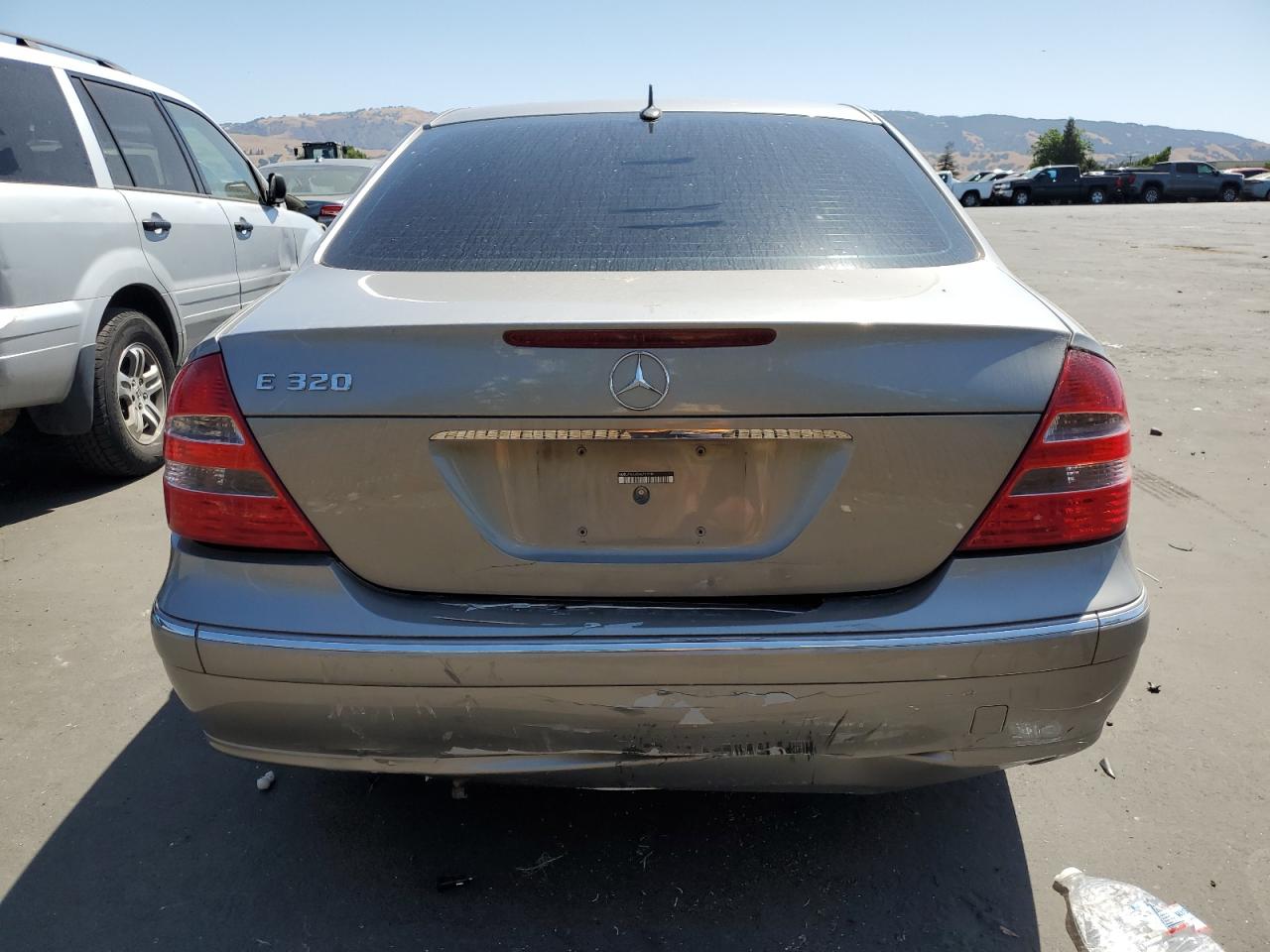 2005 Mercedes-Benz E 320 VIN: WDBUF65J05A702081 Lot: 62766195