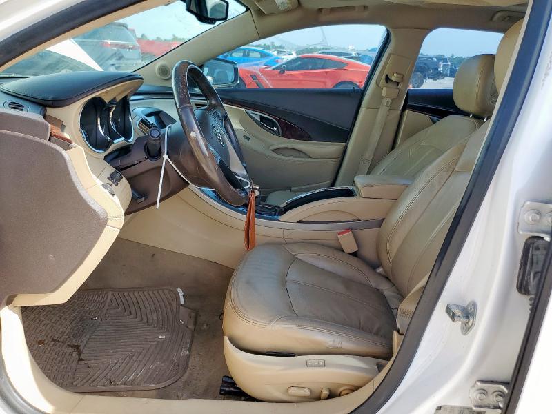 Sedans BUICK LACROSSE 2012 Biały