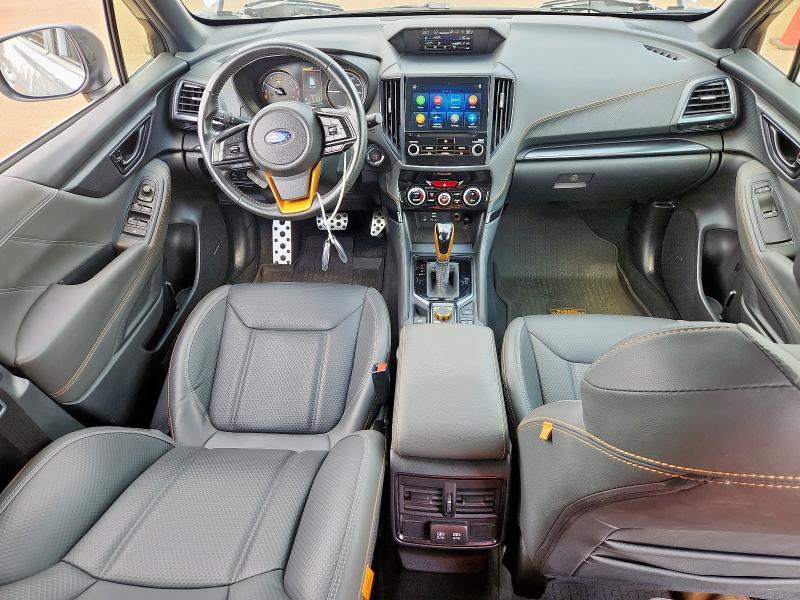  SUBARU FORESTER 2023 Srebrny