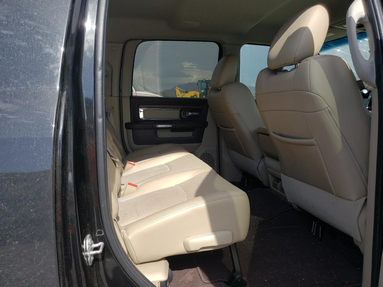2017 Ram 2500 Laramie VIN: 3C6UR5NL9HG712111 Lot: 63875905