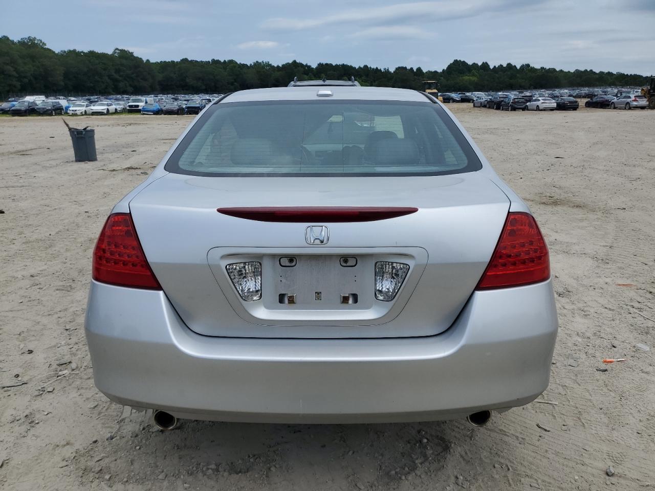 2007 Honda Accord Ex VIN: 1HGCM66587A013933 Lot: 65501475