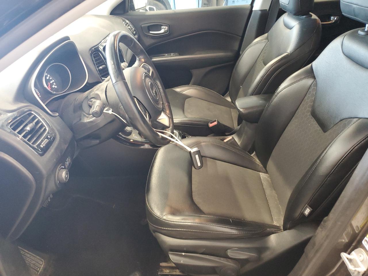 2019 Jeep Compass Latitude VIN: 3C4NJDBB7KT807145 Lot: 63225725