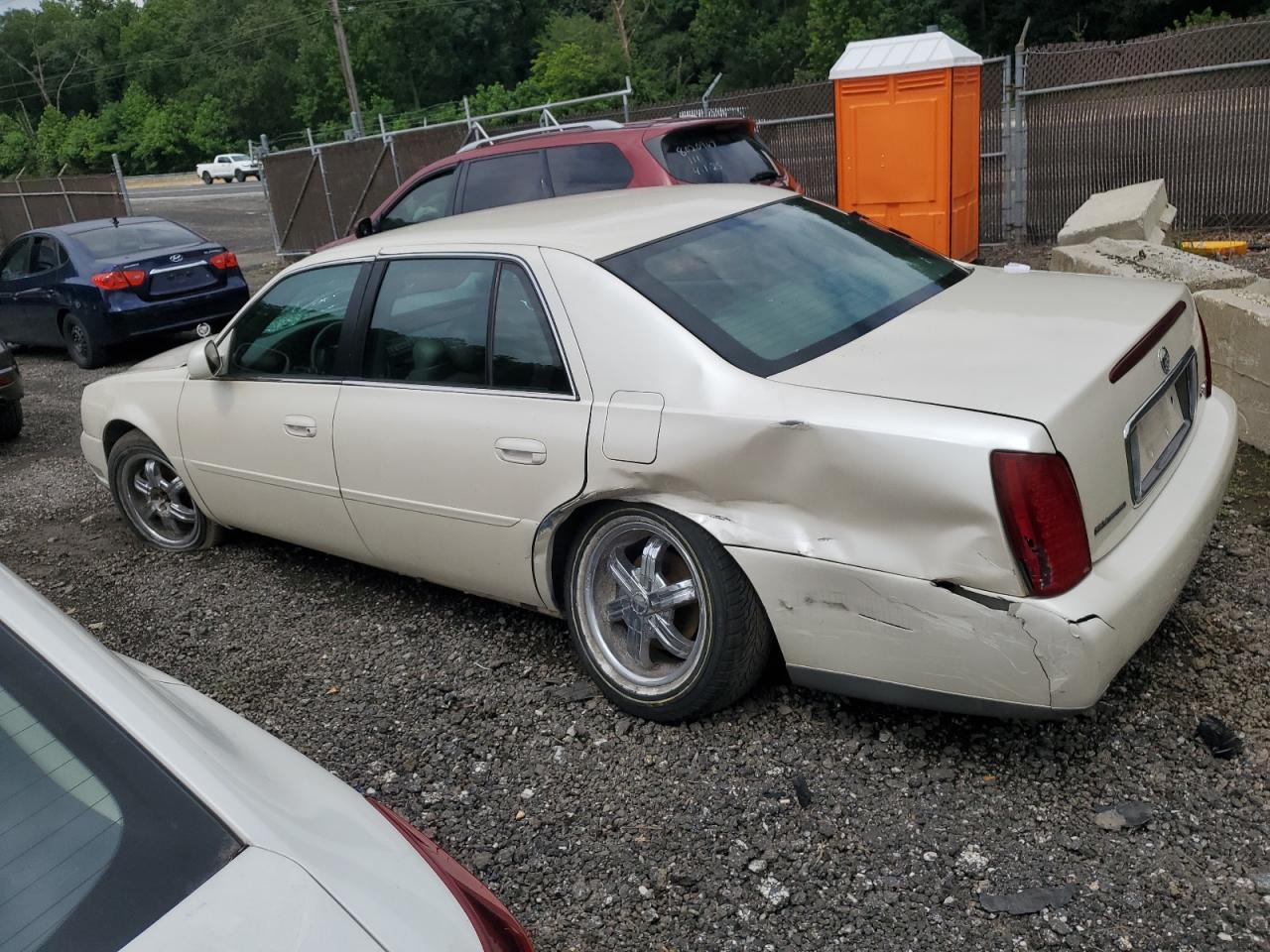 2003 Cadillac Deville VIN: 1G6KD57Y73U180258 Lot: 64402665