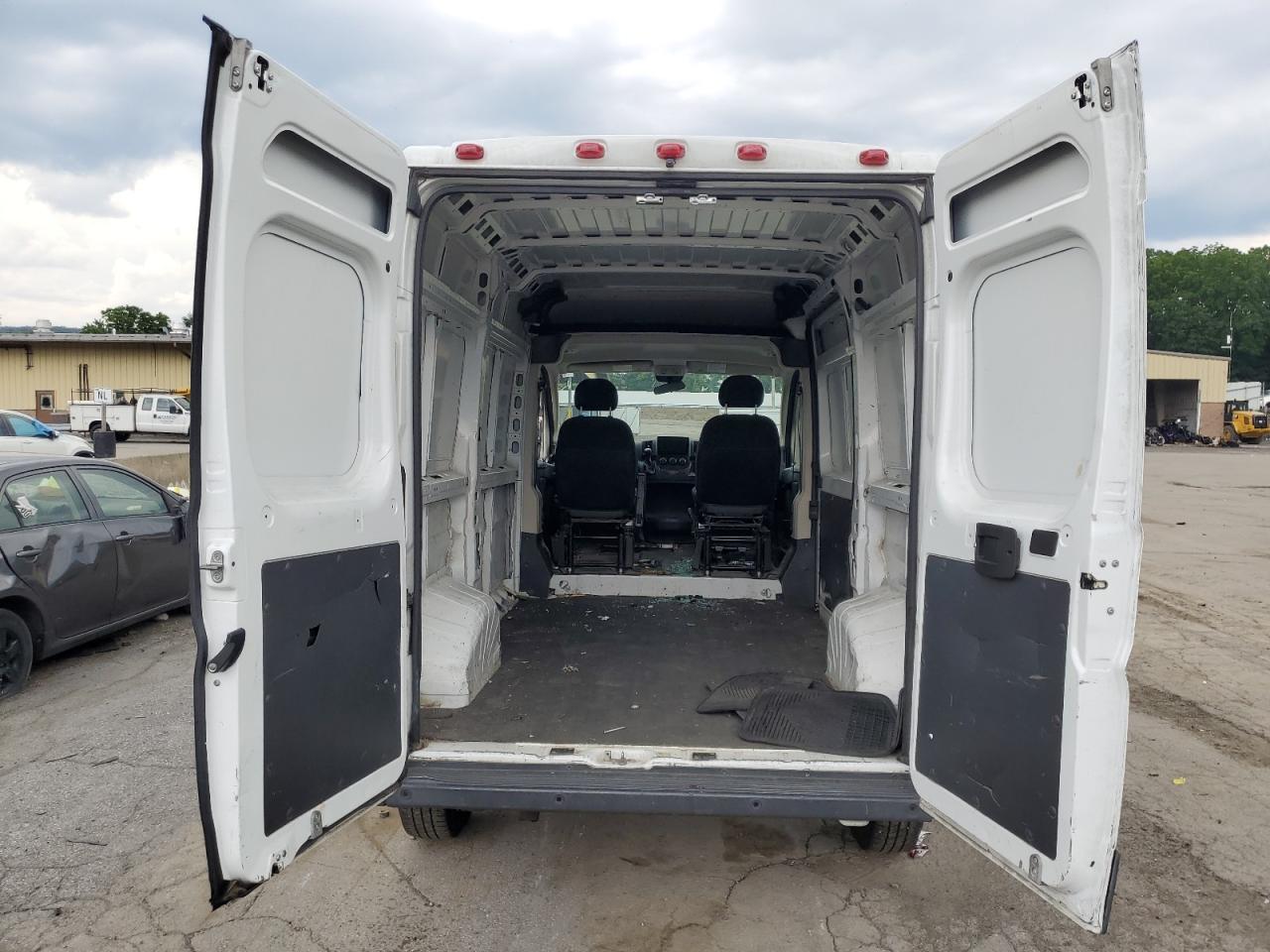 2014 Ram Promaster 2500 2500 High VIN: 3C6TRVCG7EE101373 Lot: 63218155
