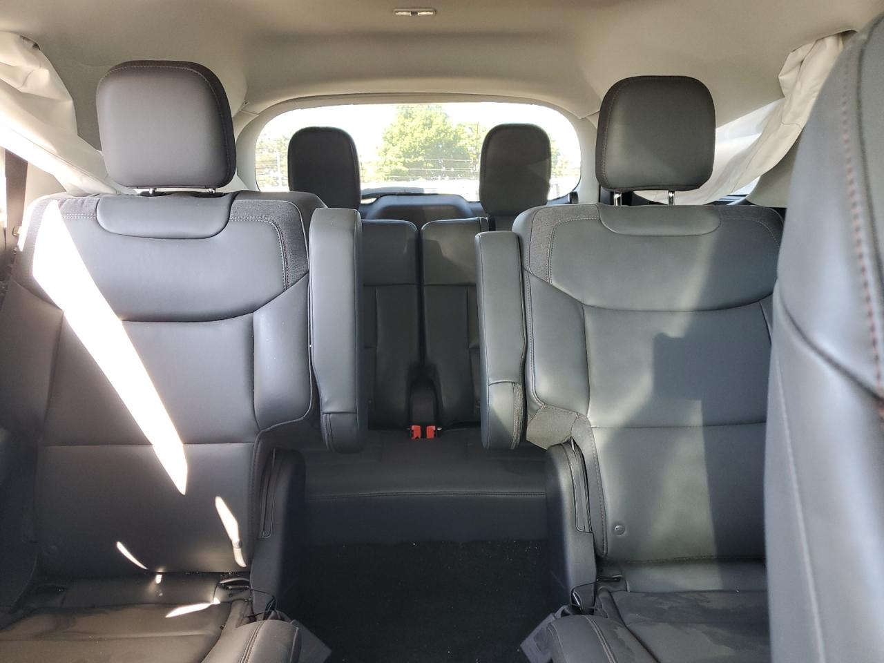 2025 Ford Explorer Active VIN: 1FMUK8DH7SGB18921 Lot: 64944915