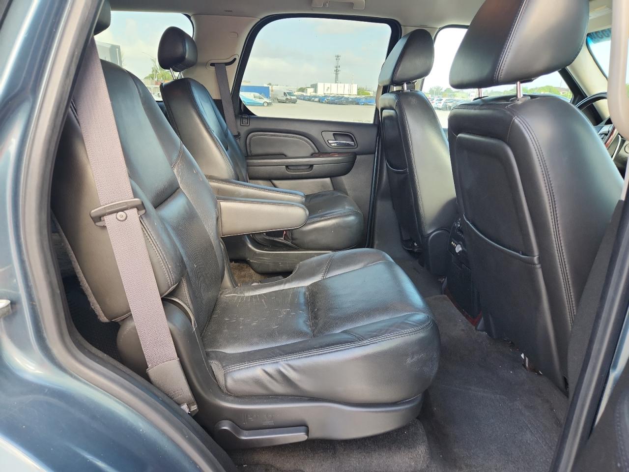 2008 Cadillac Escalade Luxury VIN: 1GYFK63828R235137 Lot: 64645155