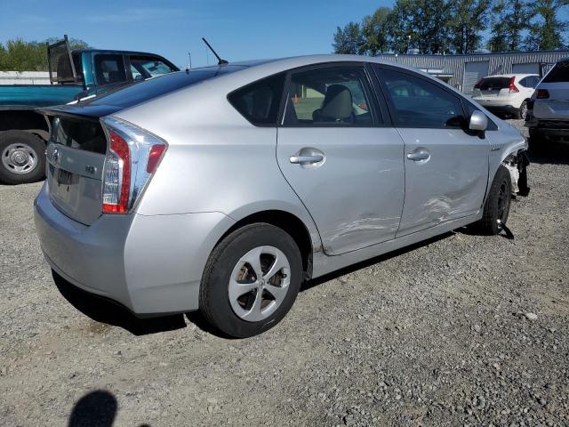  TOYOTA PRIUS 2015 Серебристый