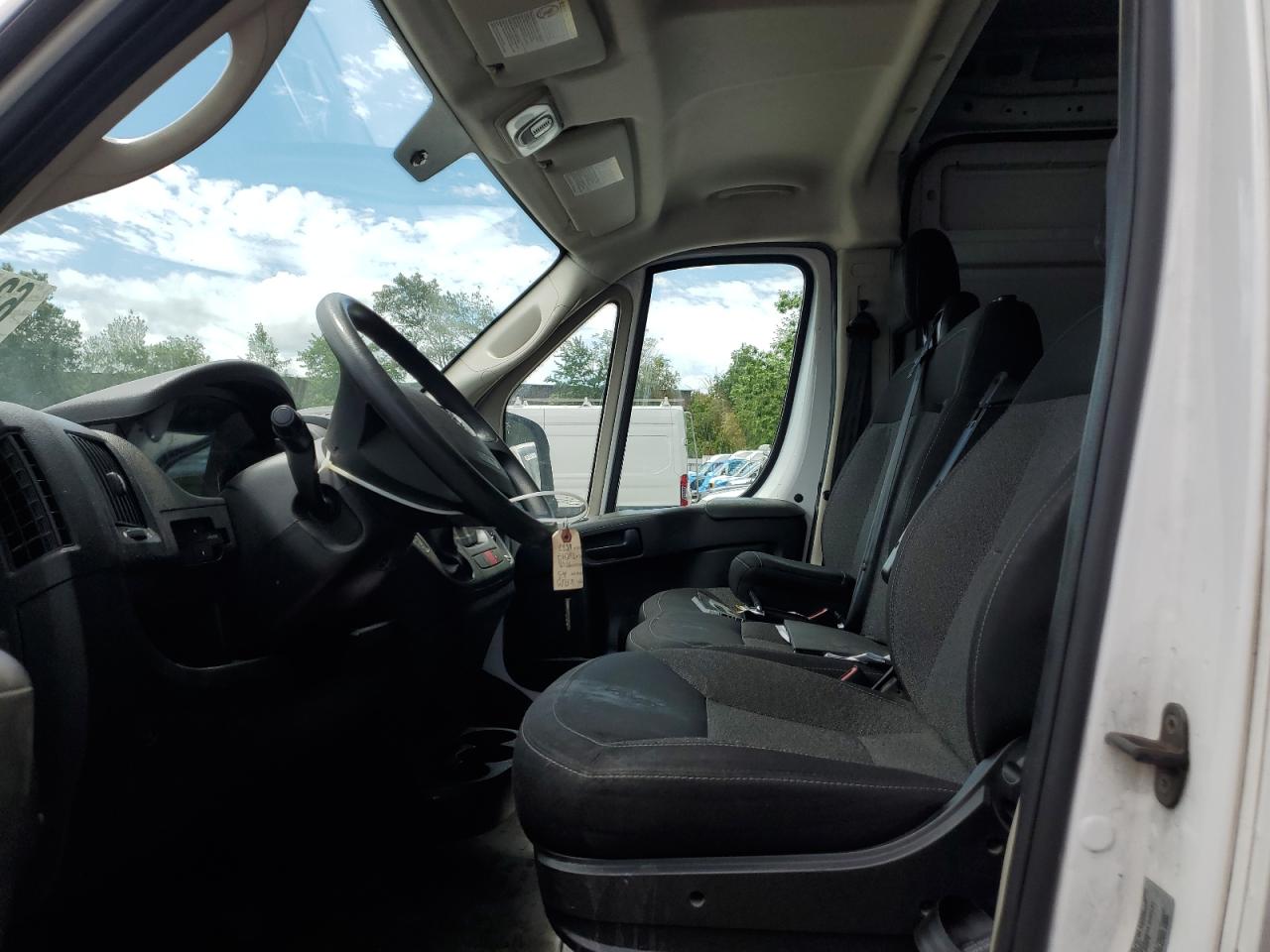 2018 Ram Promaster 2500 2500 High VIN: 3C6TRVDG7JE100877 Lot: 63445585