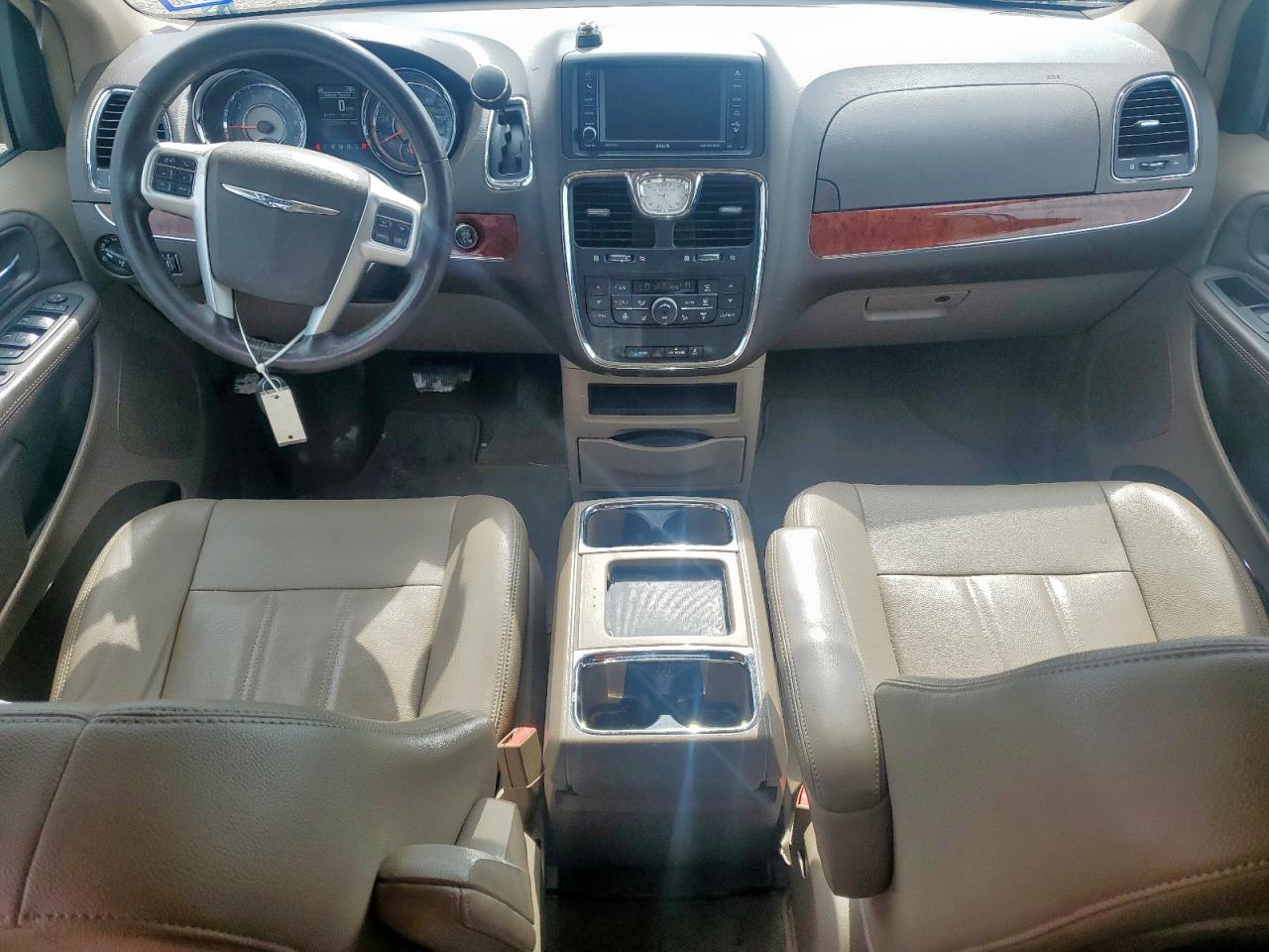 2016 Chrysler Town & Country Touring VIN: 2C4RC1BG2GR207584 Lot: 64681865