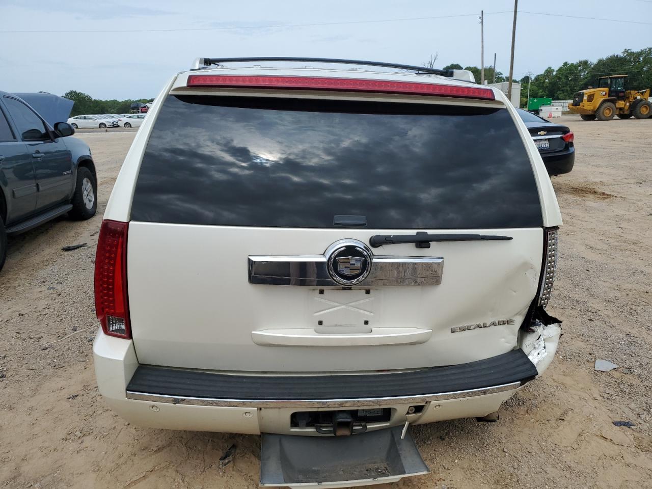 2008 Cadillac Escalade Esv VIN: 1GYFK66818R148048 Lot: 65242025