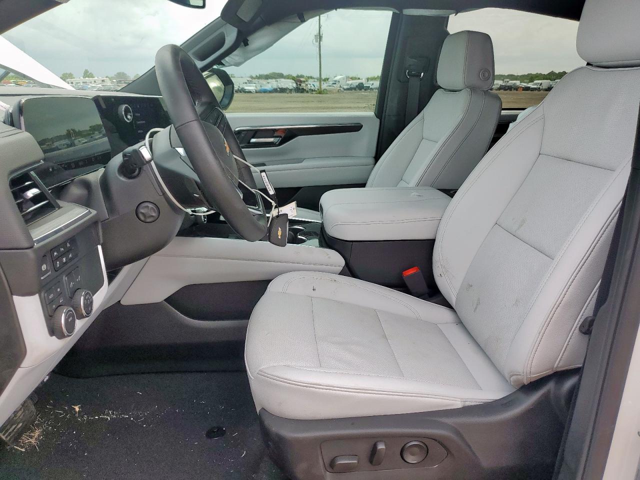 2025 Chevrolet Suburban K1500 Premier VIN: 1GNS6FRD7SR181541 Lot: 64447805