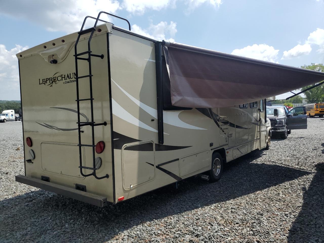 2013 Coachmen Leprechaun M-319Ds beige null gas 1FDXE4FS2CDB29706 photo #4