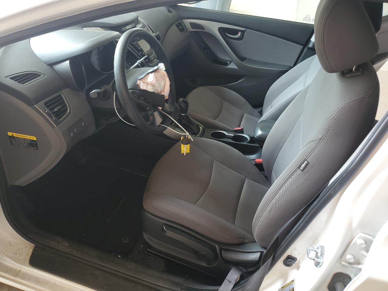 2014 Hyundai Elantra Se VIN: 5NPDH4AE8EH513633 Lot: 63750175