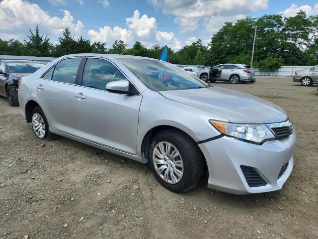  TOYOTA CAMRY 2012 Srebrny