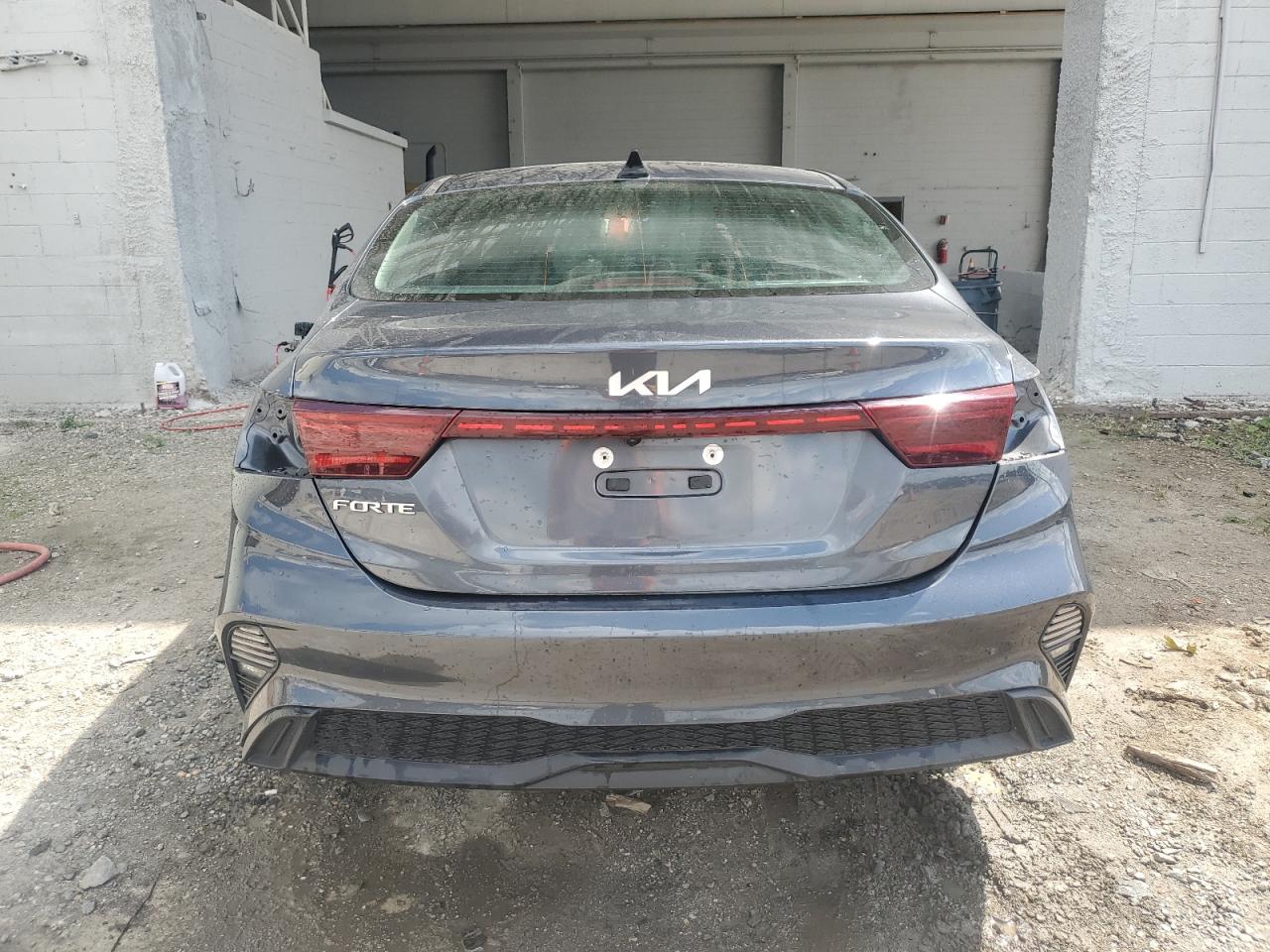2023 Kia Forte Lx VIN: 3KPF24AD8PE573940 Lot: 64591835