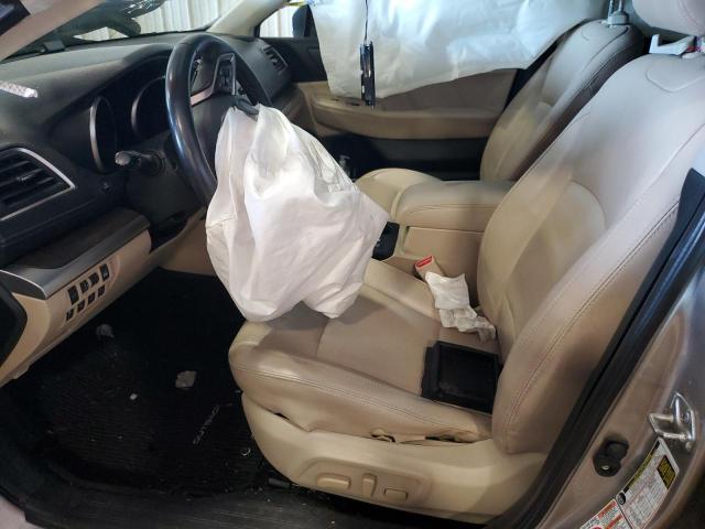  SUBARU OUTBACK 2019 Золотой