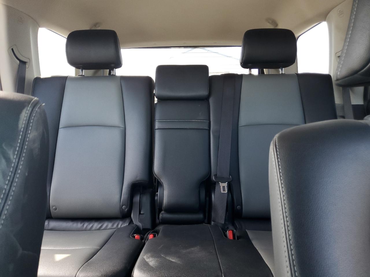 2020 Toyota 4Runner Sr5/Sr5 Premium VIN: JTEBU5JR0L5753005 Lot: 66686165