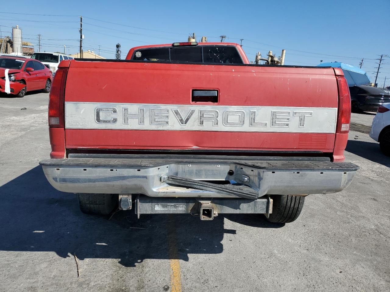 1994 Chevrolet Gmt-400 K2500 VIN: 2GCFK29KXR1311165 Lot: 63323395