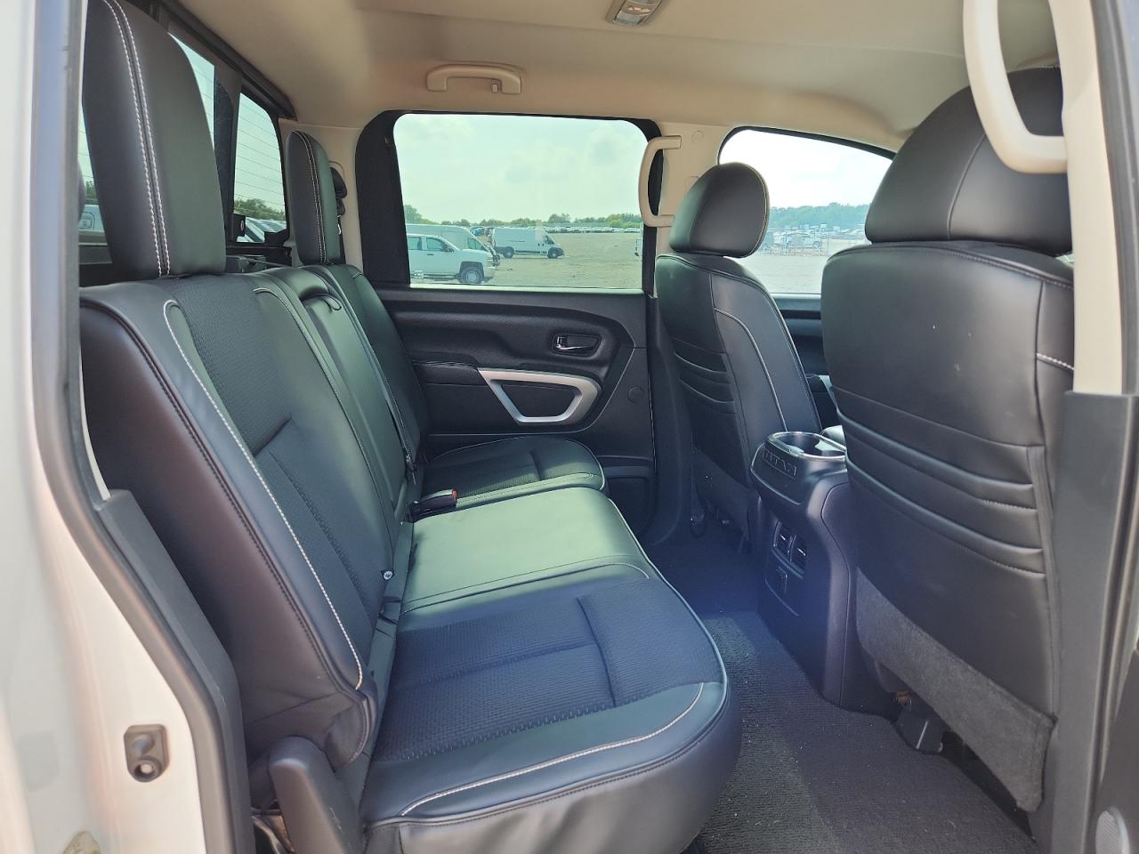 2017 Nissan Titan Sv VIN: 1N6AA1E58HN569024 Lot: 64436495