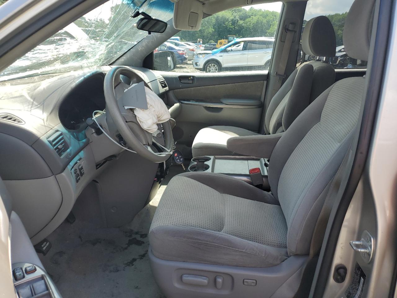 2009 Toyota Sienna Ce VIN: 5TDZK23C99S268400 Lot: 64362205