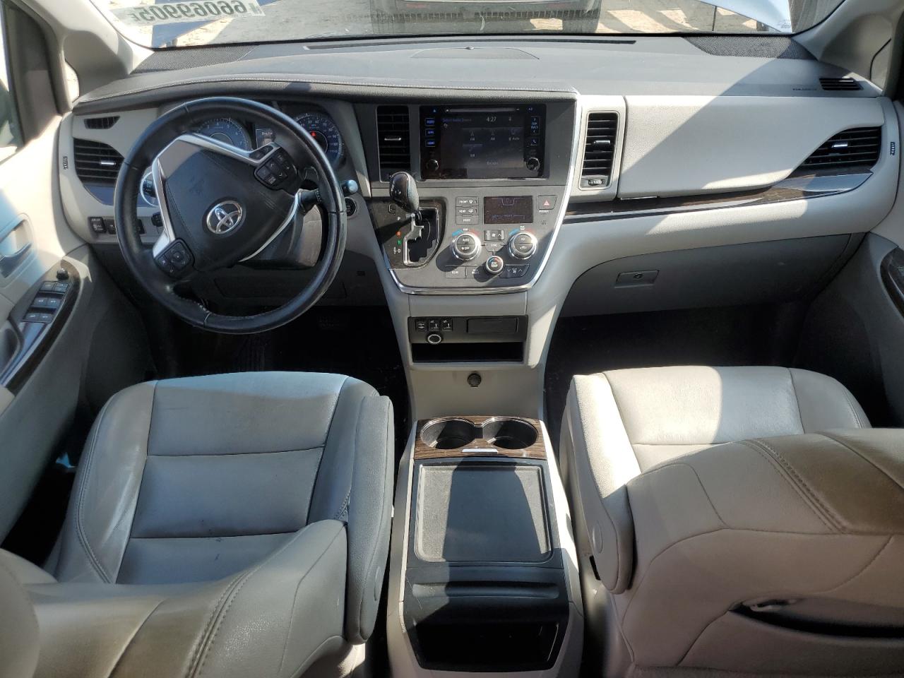 5tdyk3dc2fs577637 5TDYK3DC2FS577637 2015 Toyota Sienna Xle