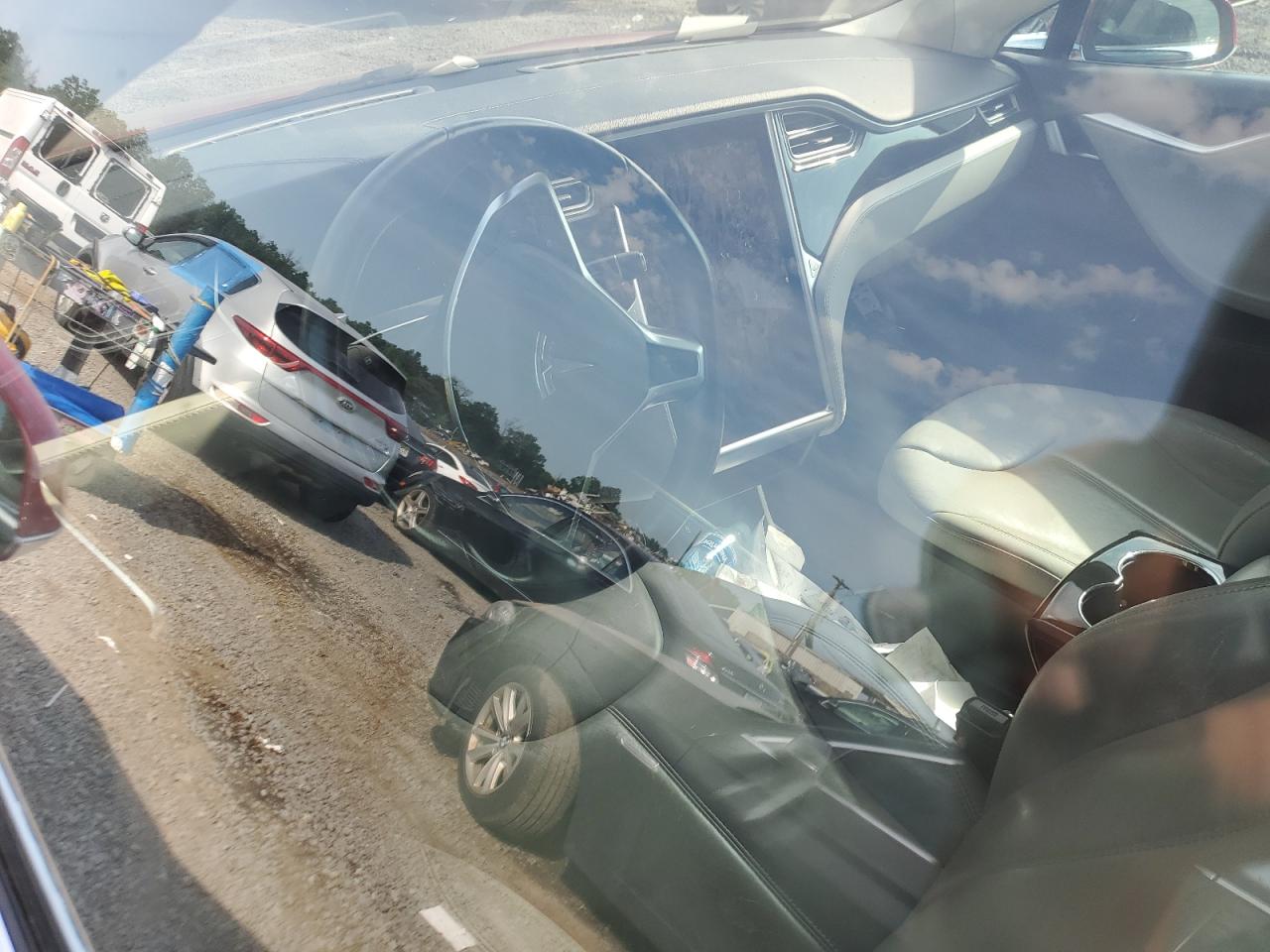 2014 Tesla Model S VIN: 5YJSA1H1XEFP66786 Lot: 66581315