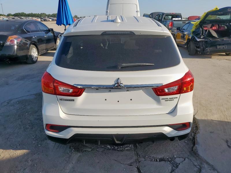  MITSUBISHI OUTLANDER 2019 Белы